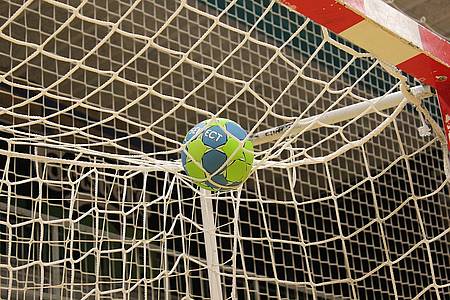 Handball im Tor 