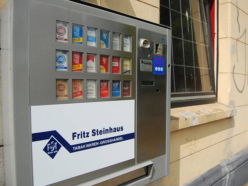 In der nähe app zigarettenautomat Unbekannte beschädigen