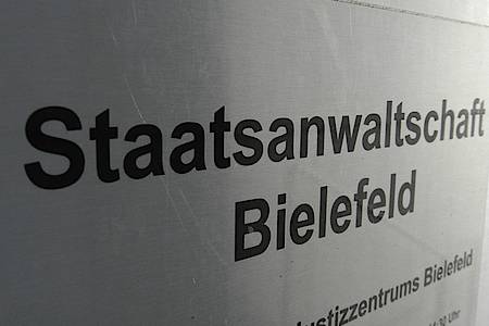 schwarze Schrift Staatsanwaltschaft Bielefeld