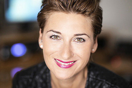Nadine Hofmeier - Moderatorin - DIE VIER VON HIER